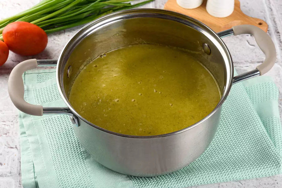 Готовое блюдо суп-пюре из брокколи