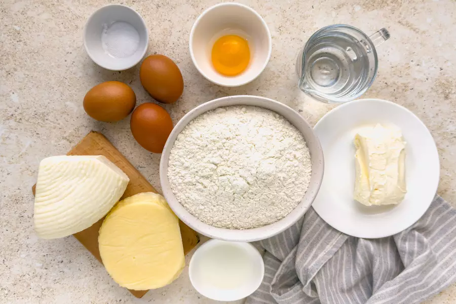 Ингредиенты для рецепта ачма с сыром в духовке