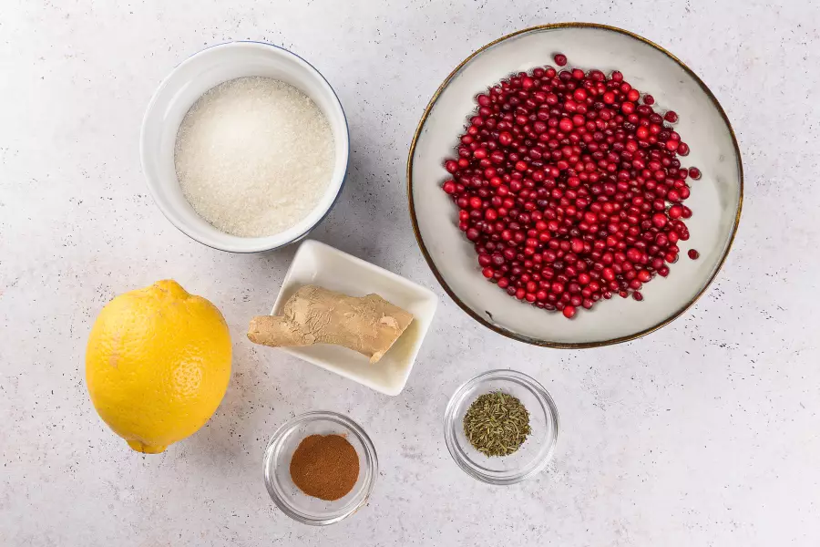 Ингредиенты для рецепта брусничный соус к мясу