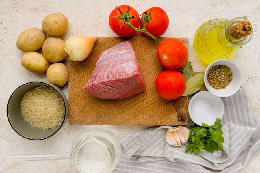 Ингредиенты для рецепта харчо из говядины с картошкой