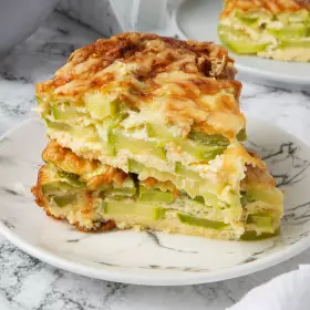 Кабачки в духовке с яйцом и сыром