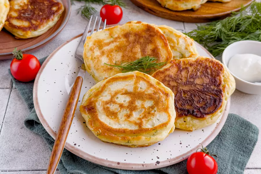 Оладьи с сыром на сковороде