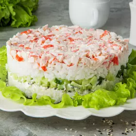 Крабовый суши-торт