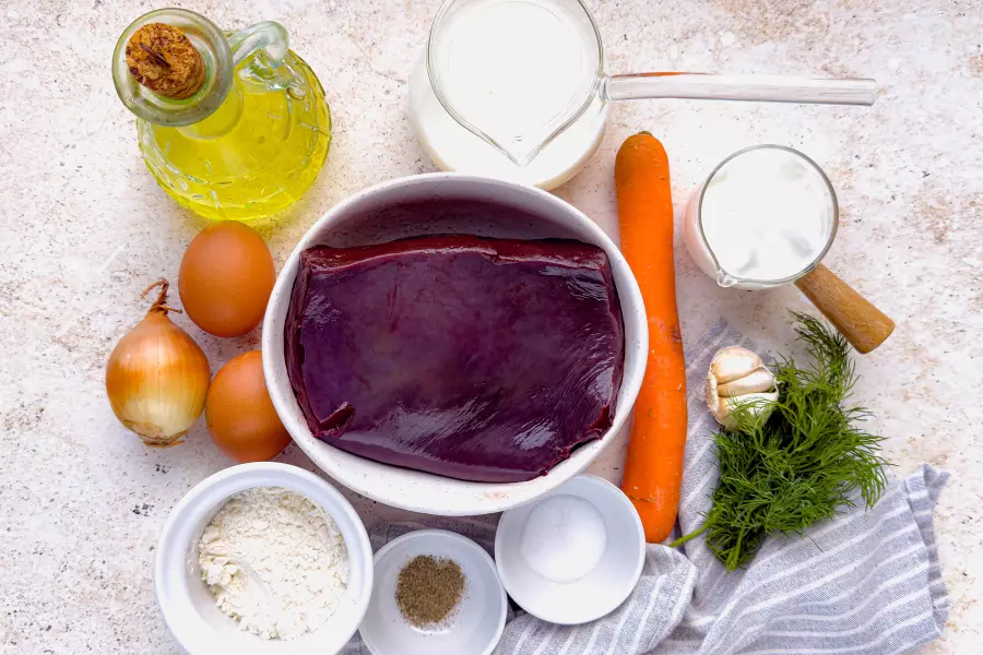 Ингредиенты для рецепта печёночный торт из говяжьей печени