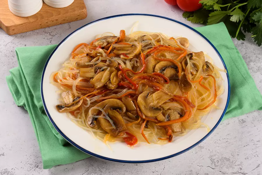 Фунчоза с грибами