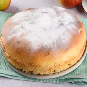 Заливной пирог с яблоками