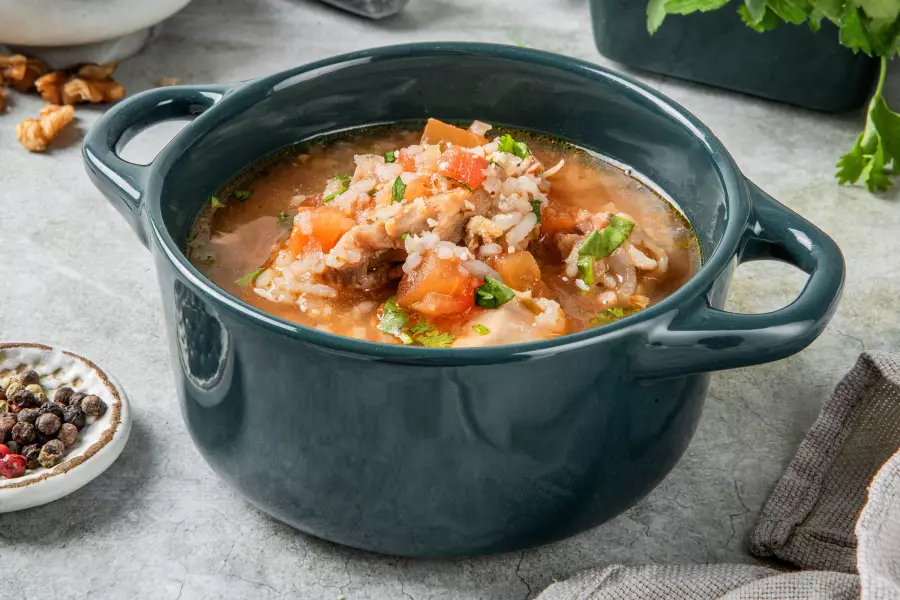 Готовое блюдо харчо с курицей