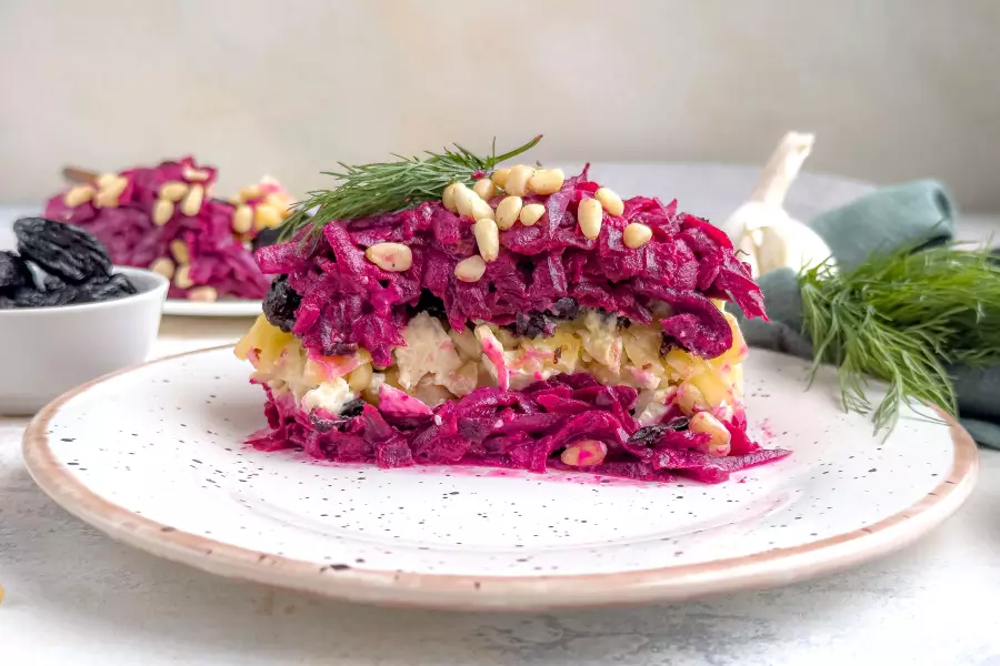 Готовое блюдо салат чингисхан