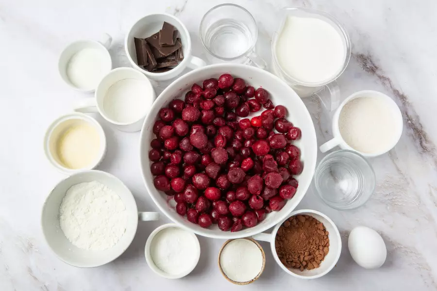 Ингредиенты для рецепта торт часы