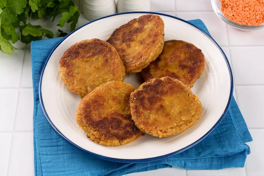 Готовое блюдо чечевичные котлеты