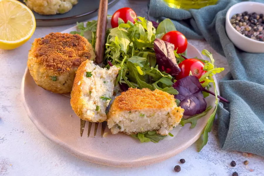 Готовое блюдо котлеты из хека
