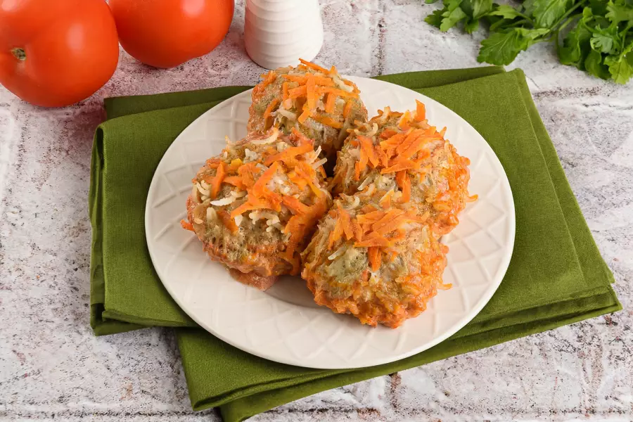 Ёжики в томатном соусе