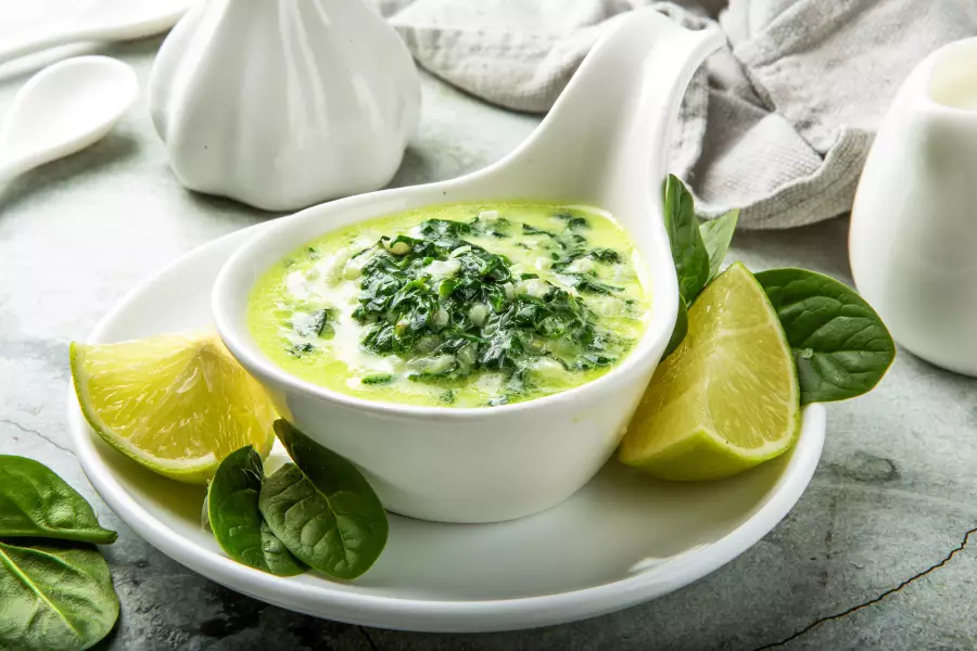 Сливочный соус со шпинатом