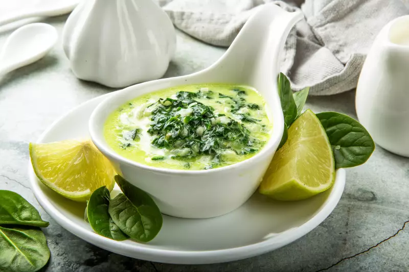 Сливочный соус со шпинатом