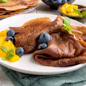 Шоколадные блины на молоке