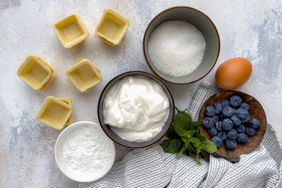 Ингредиенты для рецепта сметанник в тарталетках