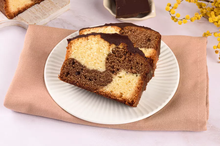 Готовое блюдо кекс с какао в духовке