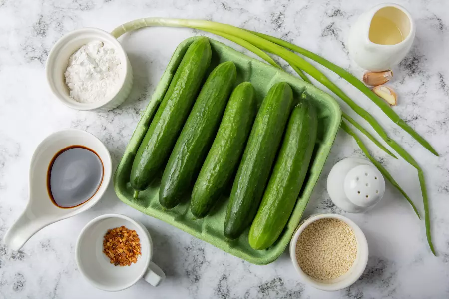 Ингредиенты для рецепта жареные огурцы
