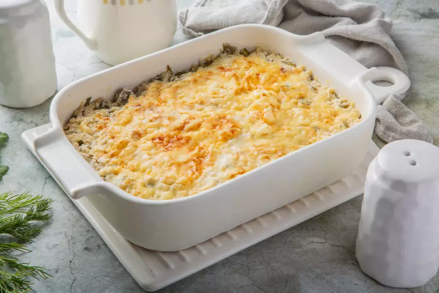 Готовое блюдо фарш в сметанном соусе в духовке