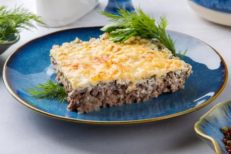 Фарш в сметанном соусе в духовке