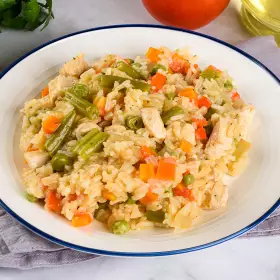 Рис с овощами и курицей