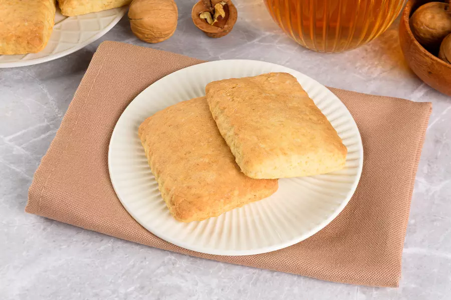 Готовое блюдо коржики на сметане