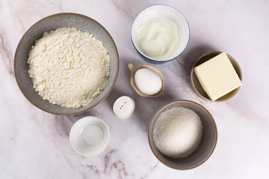 Ингредиенты для рецепта коржики на сметане