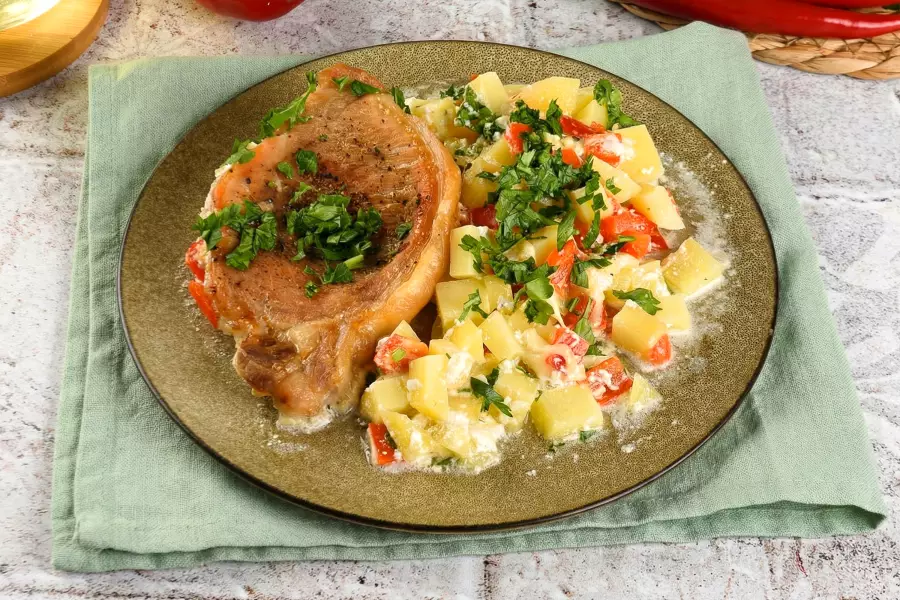 Свинина с картошкой в духовке