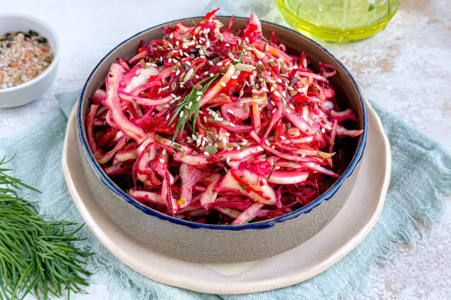 Готовое блюдо салат щётка