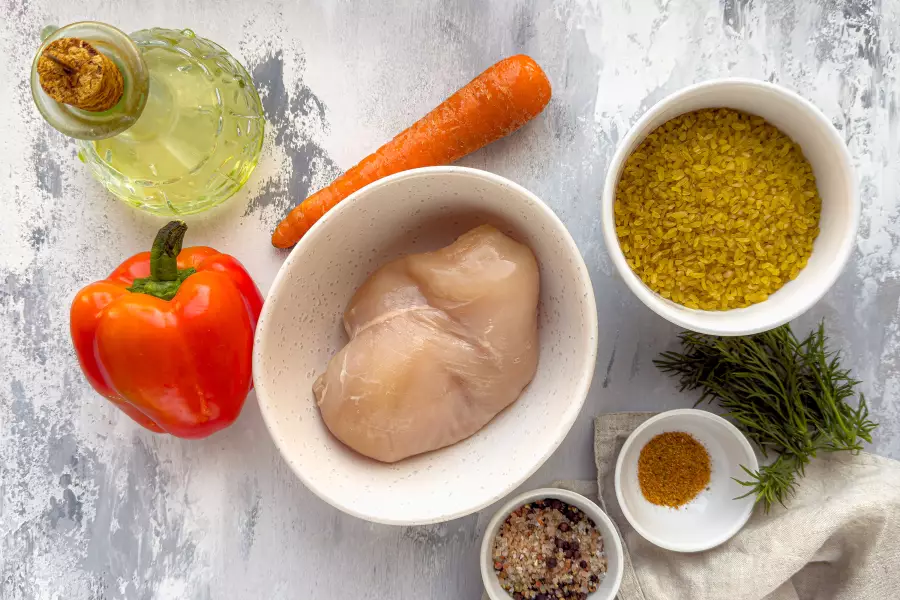 Ингредиенты для рецепта булгур с курицей и овощами