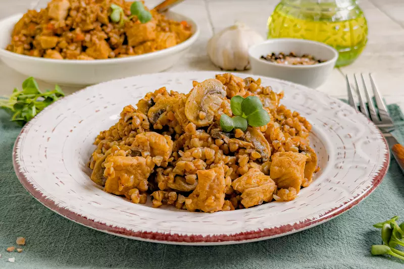 Гречка по-купечески с грибами