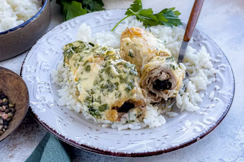 Рулетики с черносливом