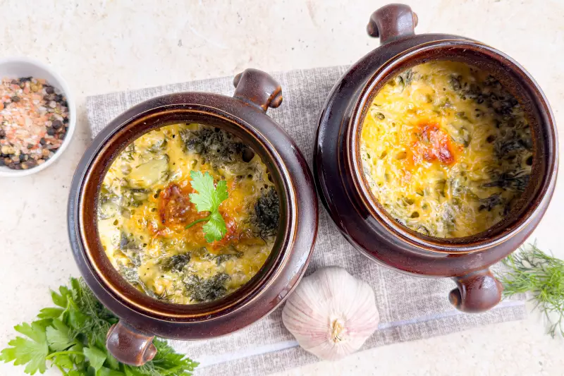 Картошка с сыром в горшочке