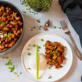 Жареная курица с кешью